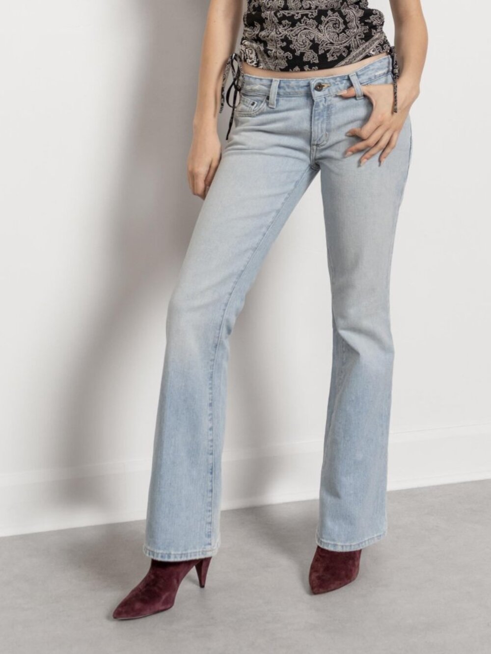 Y2K Low Rise 2000s Jeans, Size Flares Vintage / Small